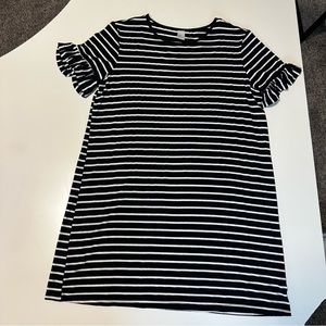 H&M black and white striped dress, size medium. Cute ruffle sleeves.